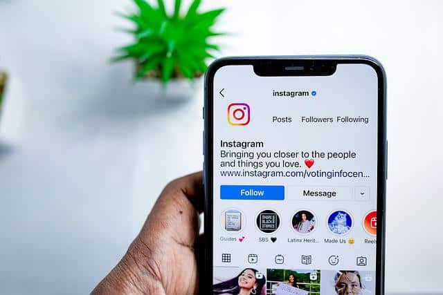 How to earn money from Instagram